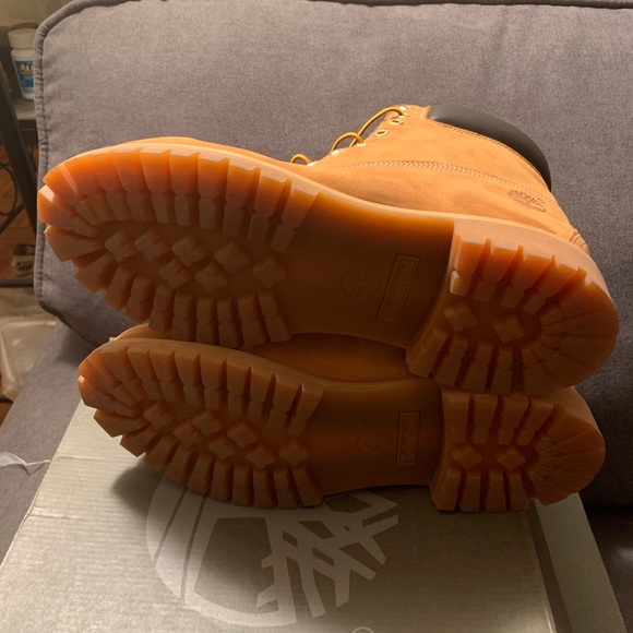 6" Timberland Wheat Sz 13 Worn - Picture 3 of 3